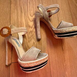 Rare and unique Prada platform sandals!
